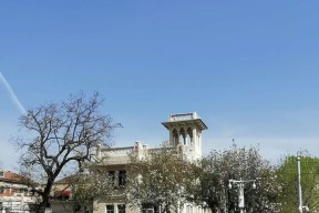 yabo包含清晨突围战来临，罗马围绕社区盾豪取连胜，更衣室稳定，团队化学反应显著的词条